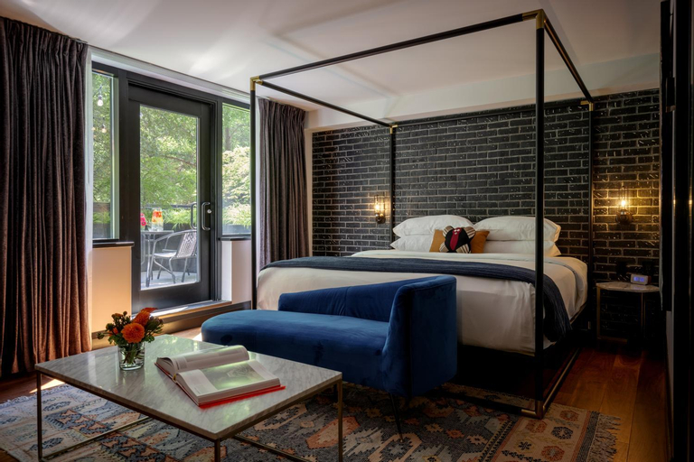 Bedroom 30