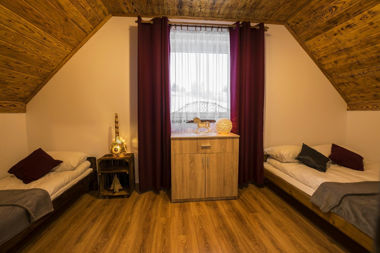 Bedroom 2, Przystanek Bezmiechowa, Lesko