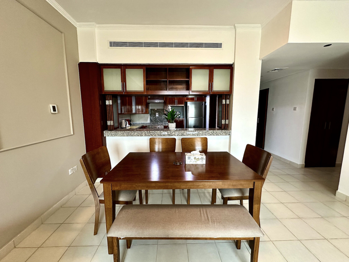 In-room dining 5, Lux BnB I Una Tower I Lakes View, Dubai