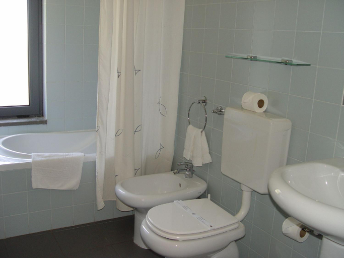 Bathroom 3, Quinta Das Figueirinhas & Quintinha Village, Lagoa