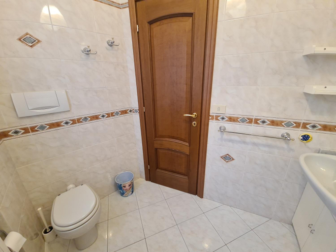 Bathroom 3, Turchino Apartment & Terrazza della Luisa by PortofinoVacanze, Genova