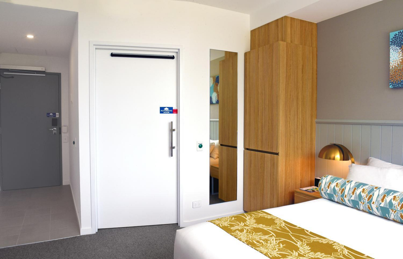 Bedroom, Mantra Southport Sharks, Gold Coast
