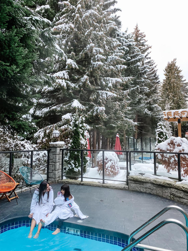 Sport & Beauty 2, Summit Lodge Boutique Hotel Whistler, Squamish-Lillooet