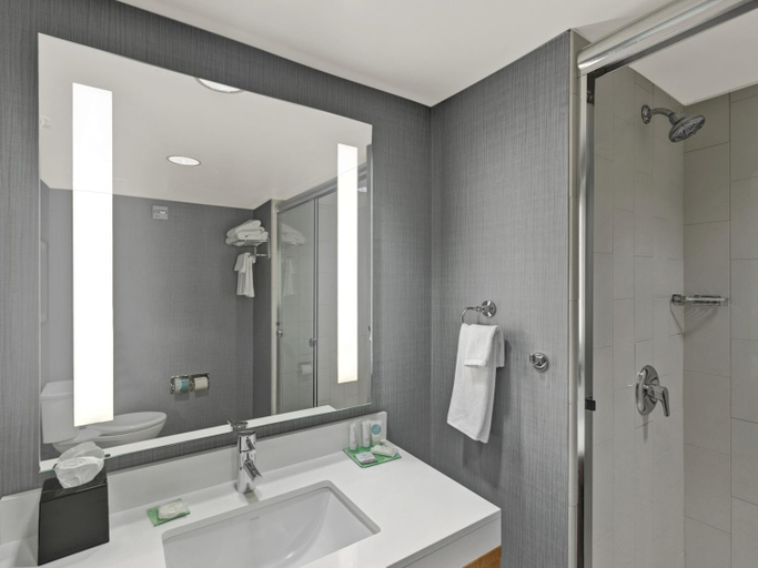 Bathroom 5, Hyatt Place Champaign-Urbana, Champaign
