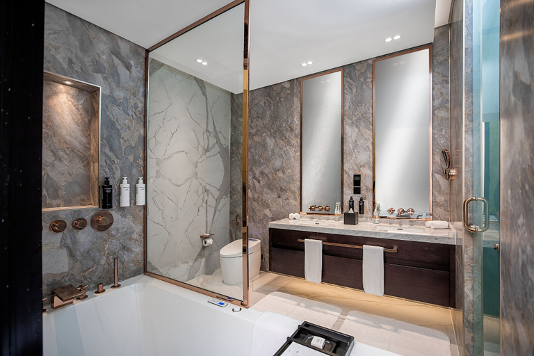 Bathroom 5, The Biltmore Hotel Villas, Dubai, Dubai