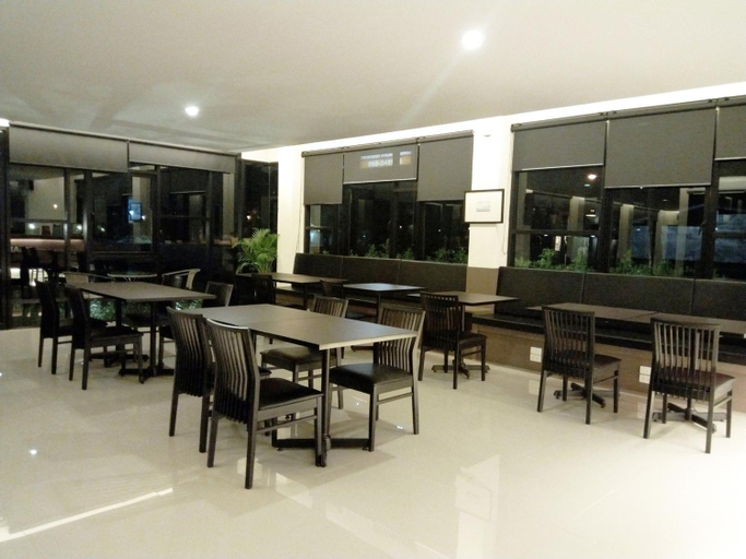Food & Drinks 5, The Harmony Ville, Muang Phitsanulok