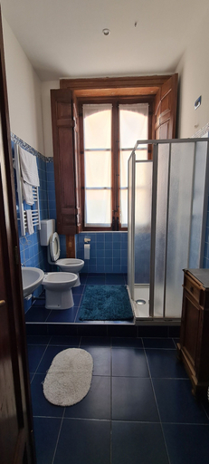 Bathroom 4, Marina Inn, Messina