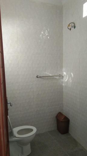 Bathroom 4, Risal Home Stay, Badung