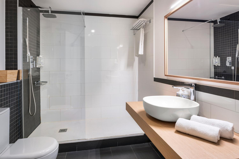 Bathroom 5, B&B Apartamentos Madrid Centro Fuencarral 46, Madrid