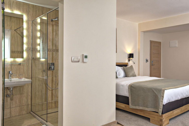 Bedroom 2, Hotel Aziza Sarajevo, Sarajevo