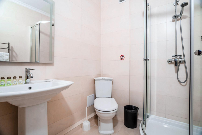 Bathroom, Grofa, Nadvirnians'kyi