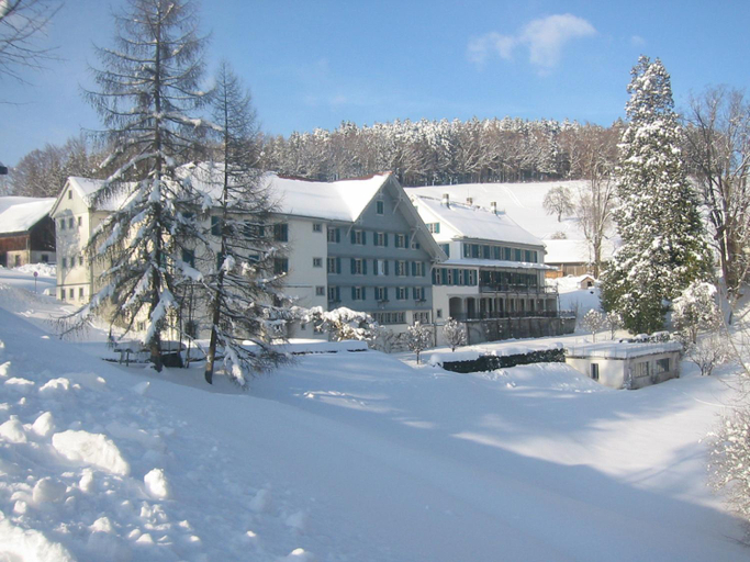 Others 3, Gasthof Gyrenbad, Winterthur