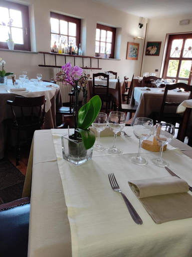 Food & Drinks 4, Ostello del Quadrifoglio, Novara
