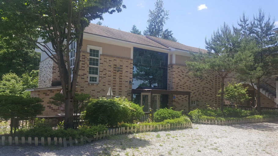 Exterior & Views 1, Shinevalley Pension & Hotel, Pyeongchang
