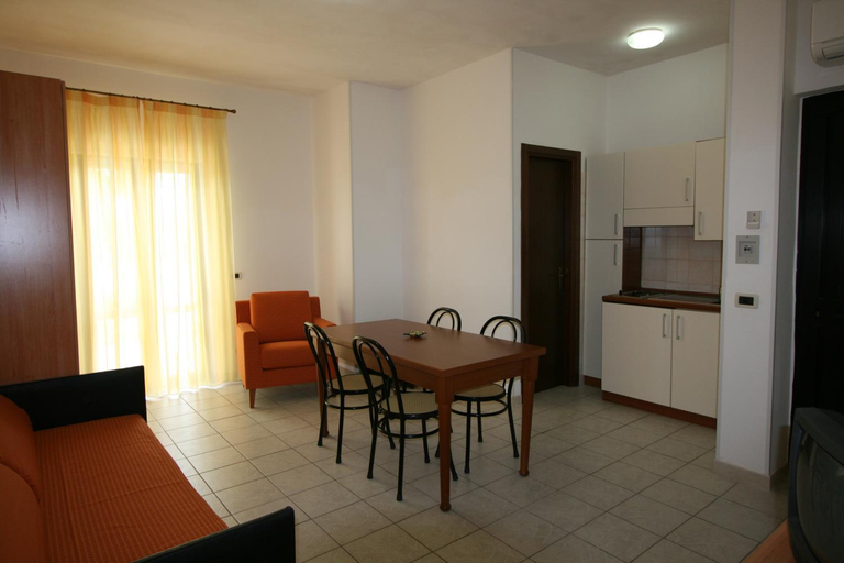 Others 5, Residence Club Barbara, Brindisi
