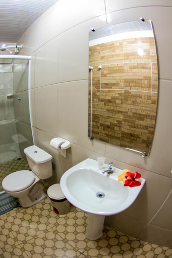 Bathroom 15