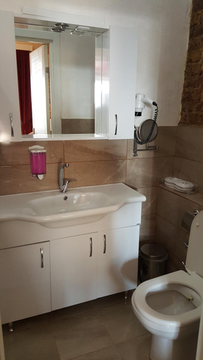 Bathroom 4, Yesilkoy Airport Hotel, Bakırköy