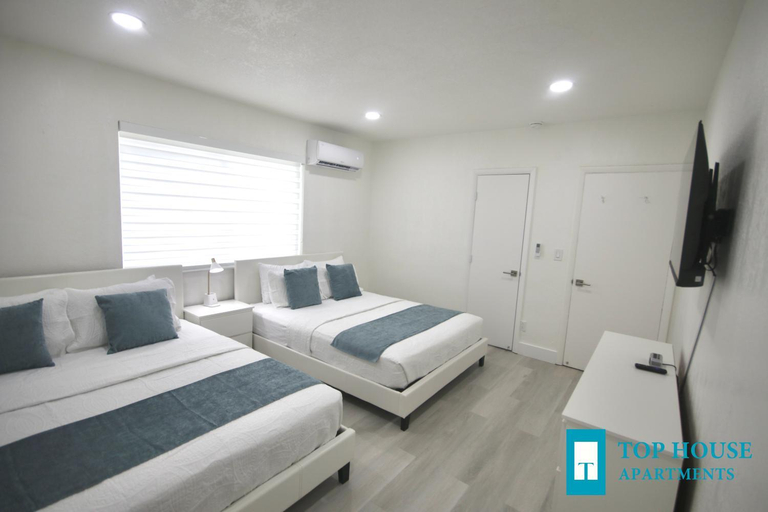 Others 4, 251 Airport/Top House Apartments, Miami-Dade