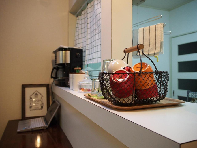 Food & Drinks 5, Guesthouse Ten-roku - Female Only, Osaka