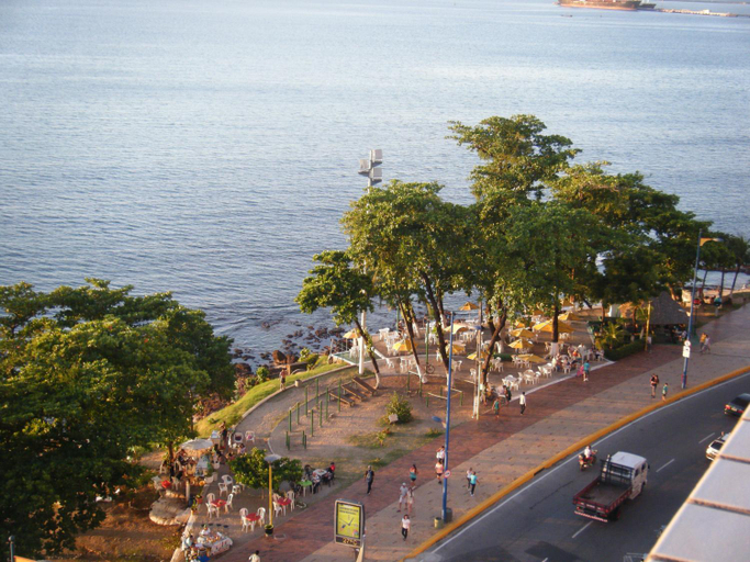 Others 4, Fortaleza 703--Fortaleza 713, Fortaleza