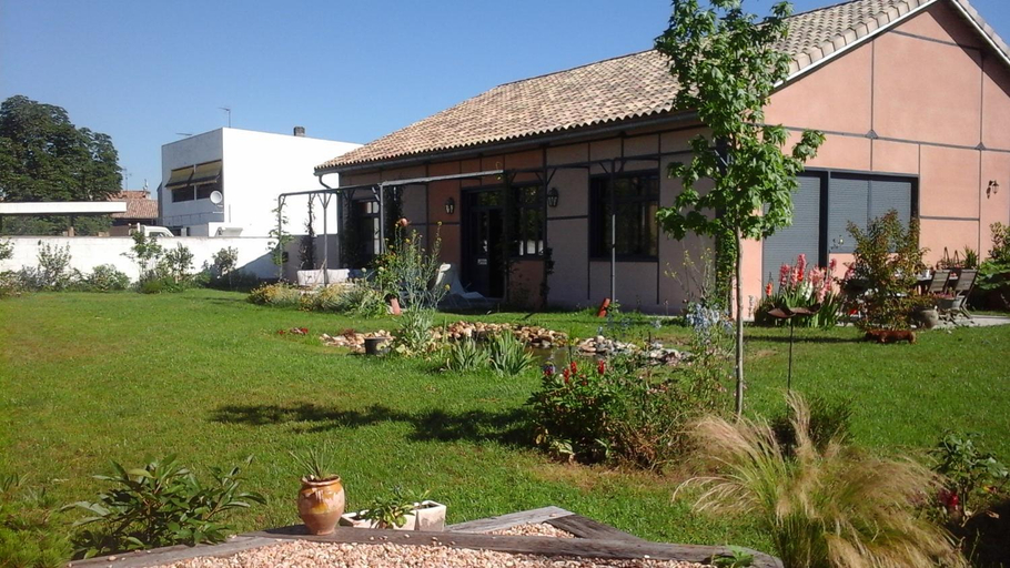 Others 5, L atelier, Lot-et-Garonne