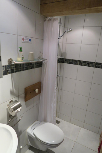 Bathroom, Serenite Verte a La Tuilerie Accommodation, Haute-Vienne