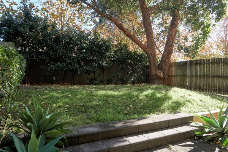 Others 2, Warrawee Garden - Premium 3 bedroom apartment, Ku-ring-gai