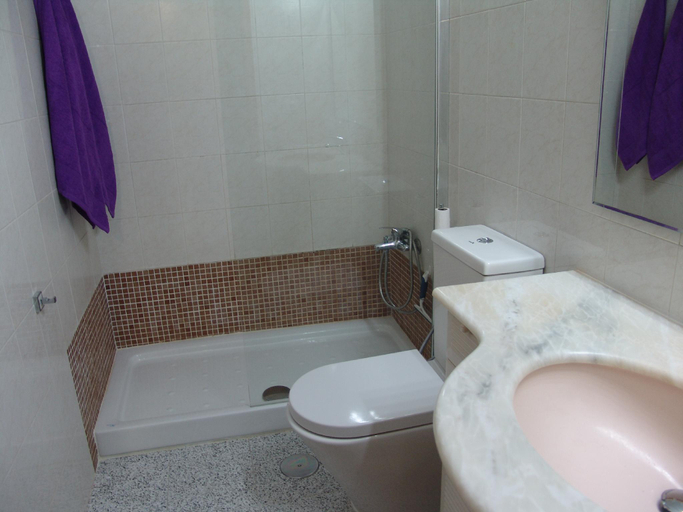 Bathroom 2, TABLERO 202, CENTRAL Apto.6 pax Playa del Ingles, Las Palmas