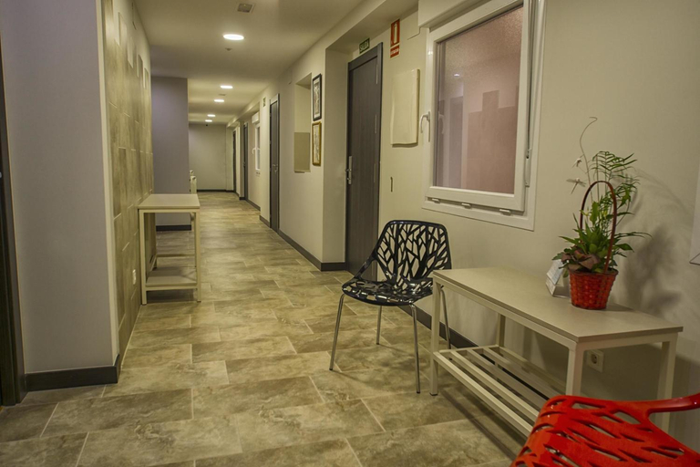 Others 5, Hostal Elvira, Burgos