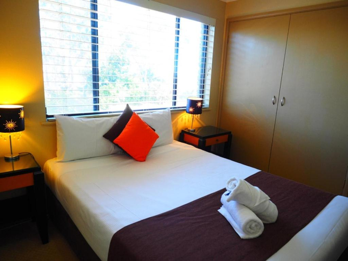 Others 4, Bella Vista Motel, Gosford - West