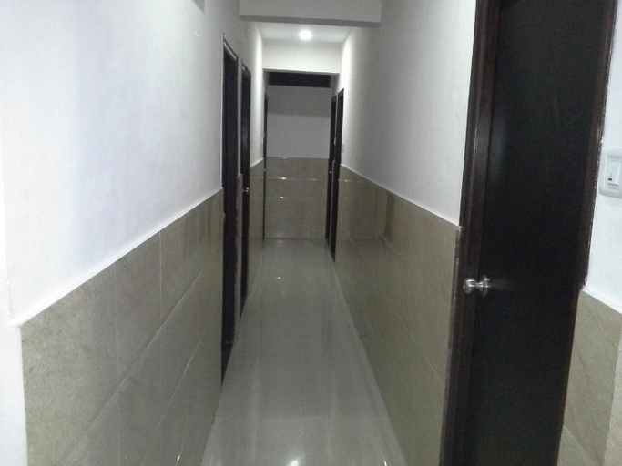 Others 5, Hotel Galaxys Vaibhav, Palghar