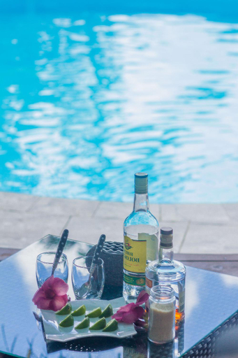 Food & Drinks 5, Carre Royal, Deshaies