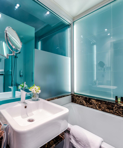 Bathroom 4, Arctic City Hotel, Lapland