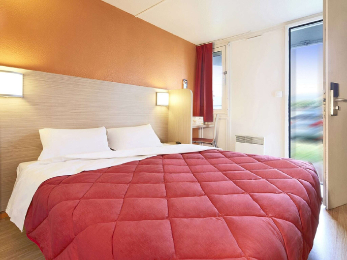 Bedroom 4, Premiere Classe Besancon - Ecole Valentin, Doubs