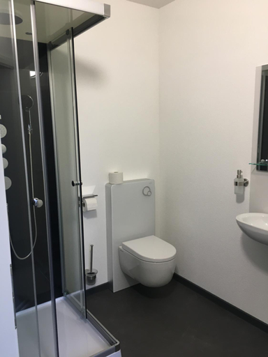 Bathroom 5, Hotel-Restaurant zur Post, Schwalm-Eder-Kreis