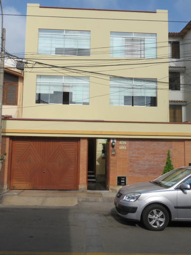Others 5, Casa particular de Jorge Edinson, Lima
