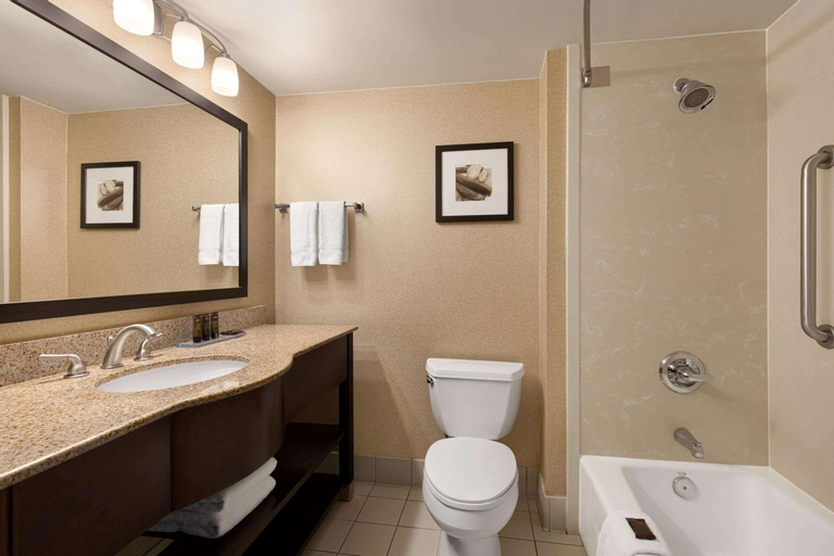 Bathroom 17