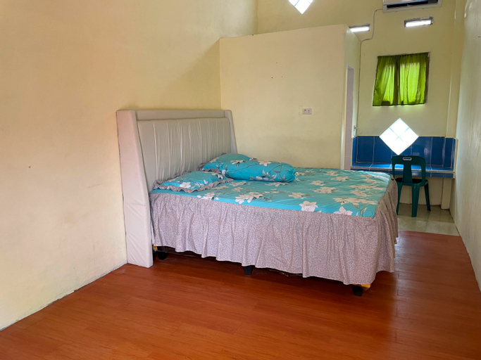 Bedroom 8