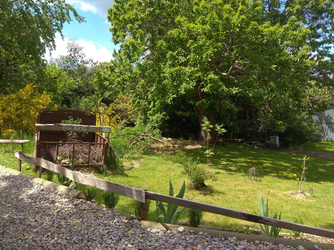 Others 2, La Ferme Les Mamours, Aveyron