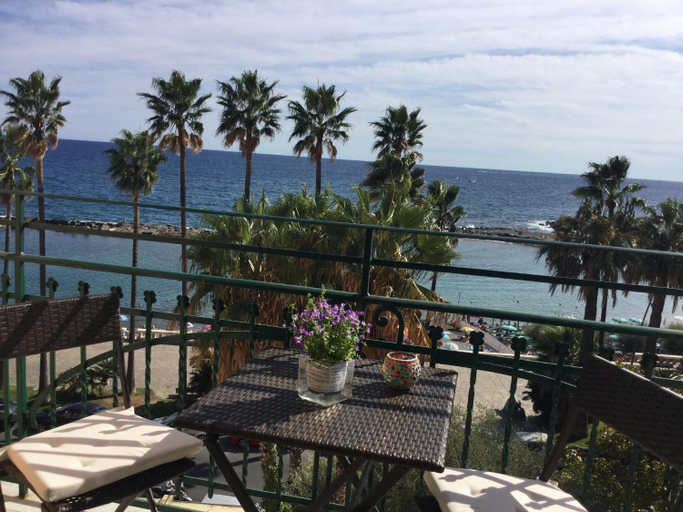 Others 3, B&b note di mare, Imperia