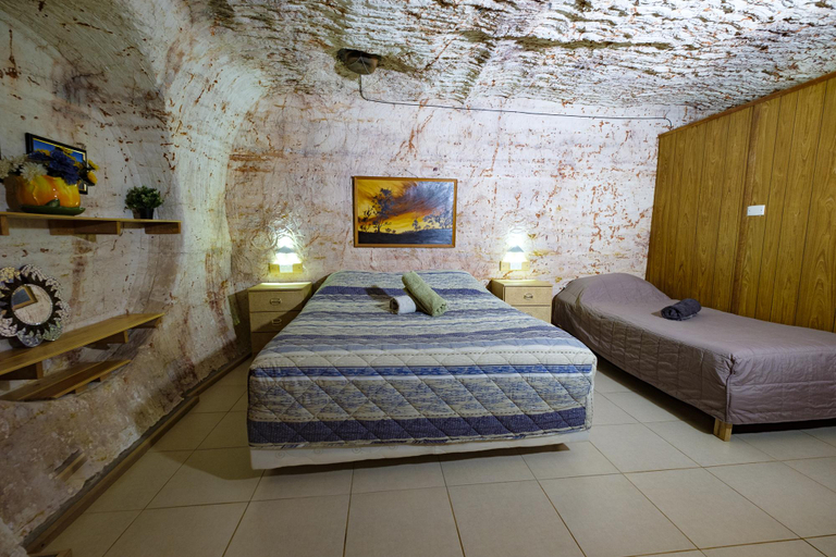 Others 4, Venus Hill B & B , Coober Pedy
