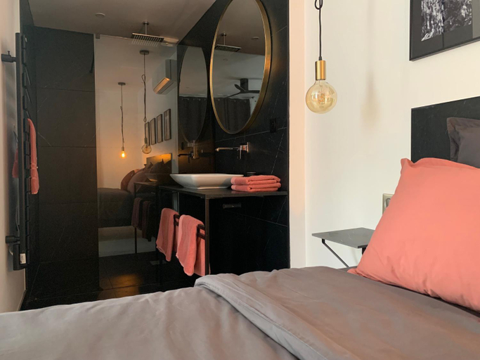 Bedroom 2, Le 7, Haute-Garonne