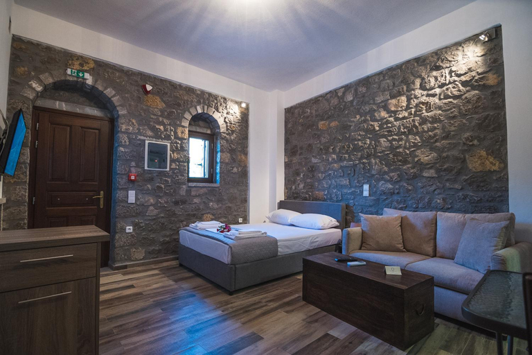 Bedroom 2, Avgonima All Seasons Hotel, North Aegean