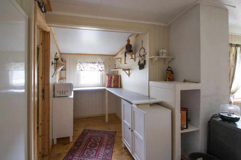 Others 5, Midt Troms Perle, Lenvik