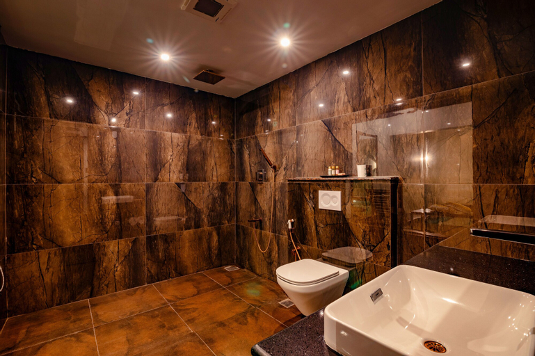 Bathroom 4