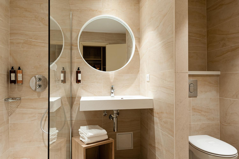 Bathroom 6