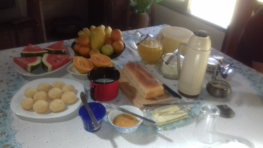 Food & Drinks
