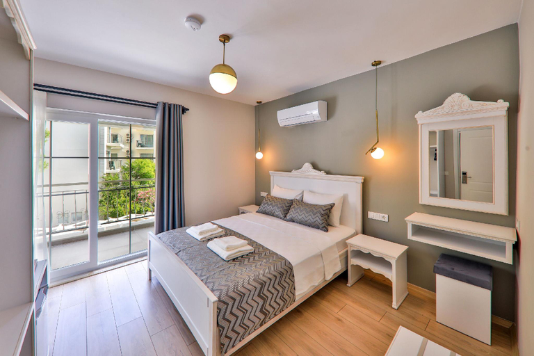 Others 5, Lora Kas Otel, Kaş