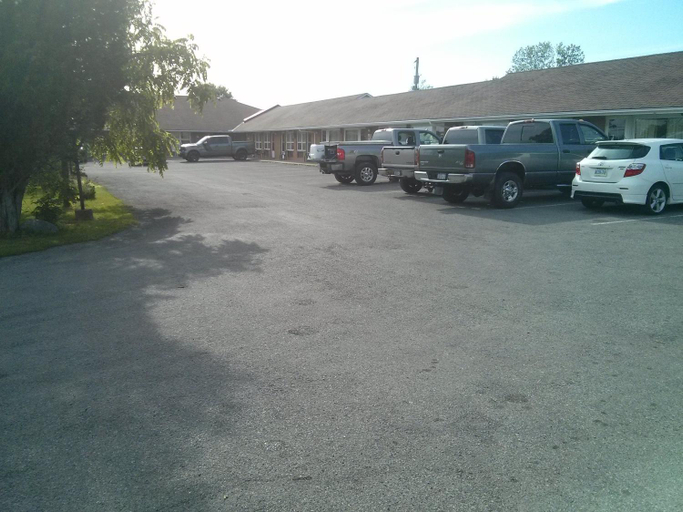 Others 4, Port Motel, Niagara