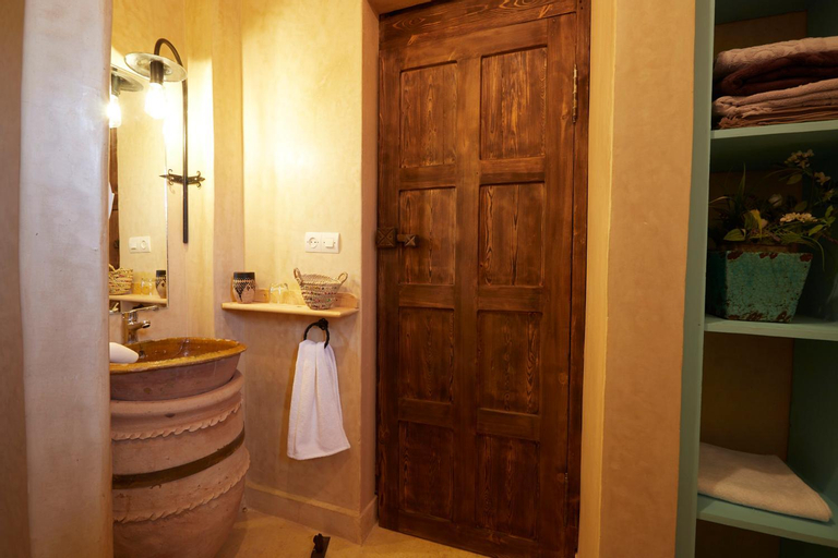 Bathroom 19